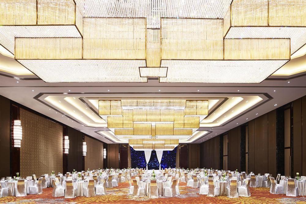 Sheraton Grand Zhengzhou Hotel Buitenkant foto