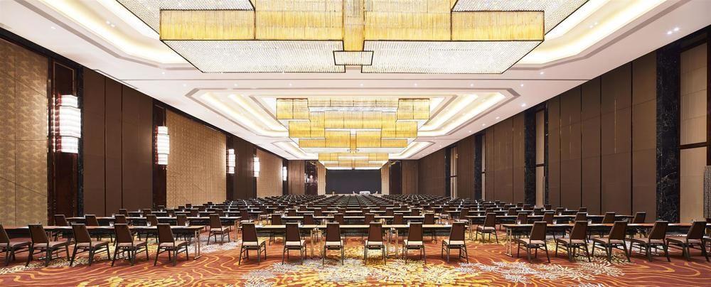 Sheraton Grand Zhengzhou Hotel Buitenkant foto