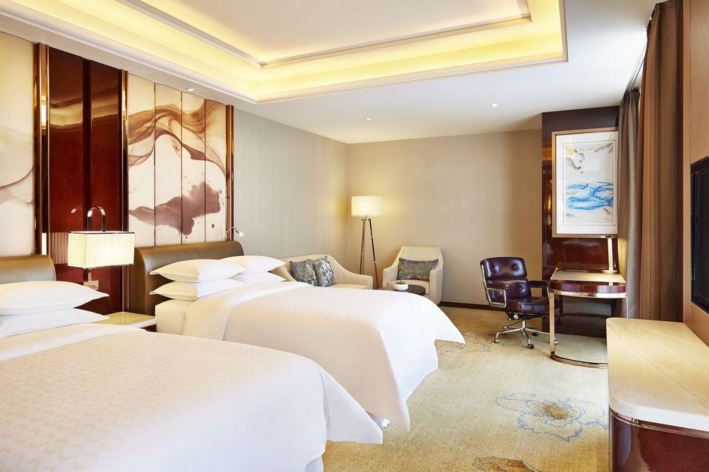 Sheraton Grand Zhengzhou Hotel Buitenkant foto