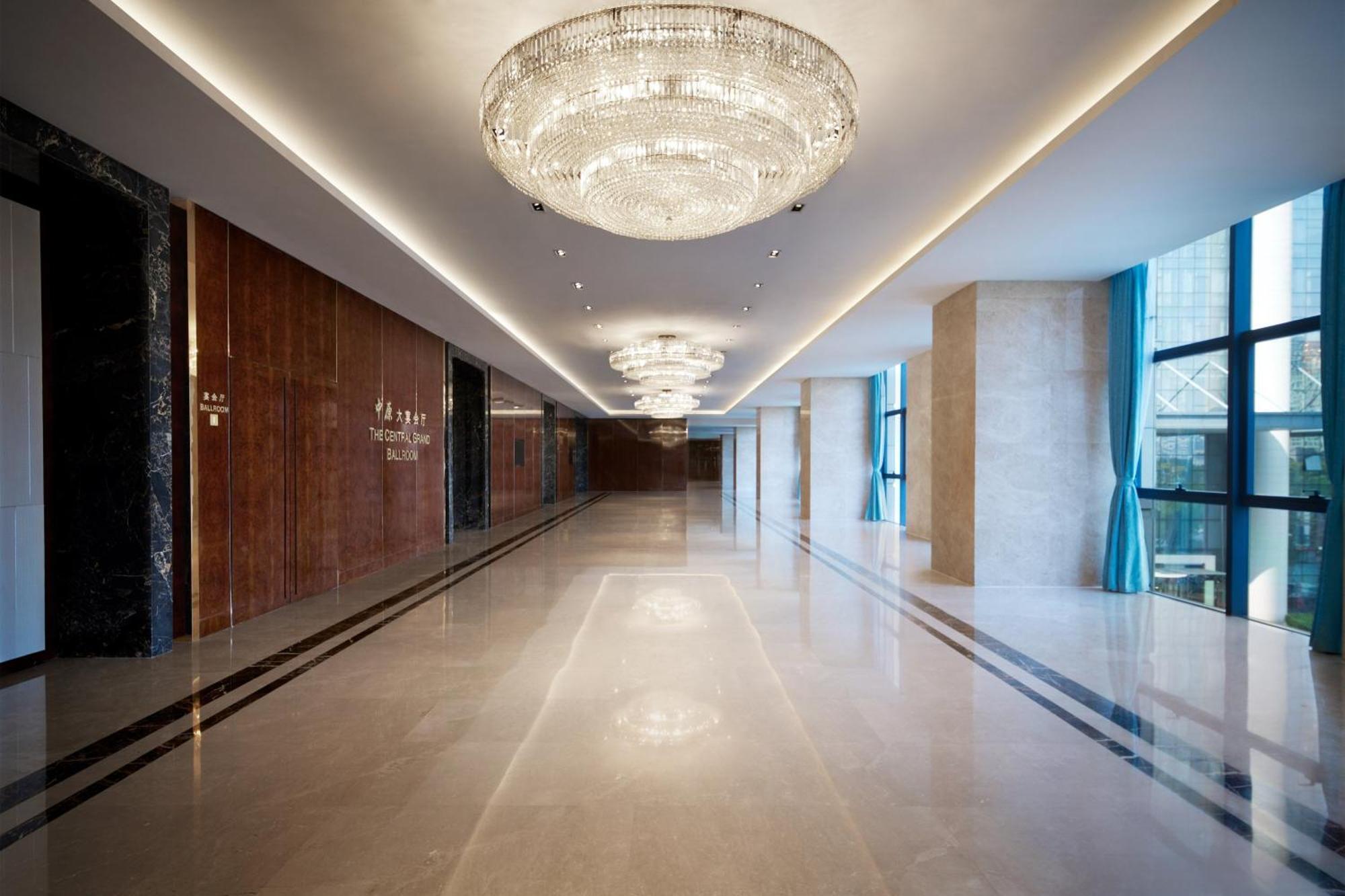 Sheraton Grand Zhengzhou Hotel Buitenkant foto