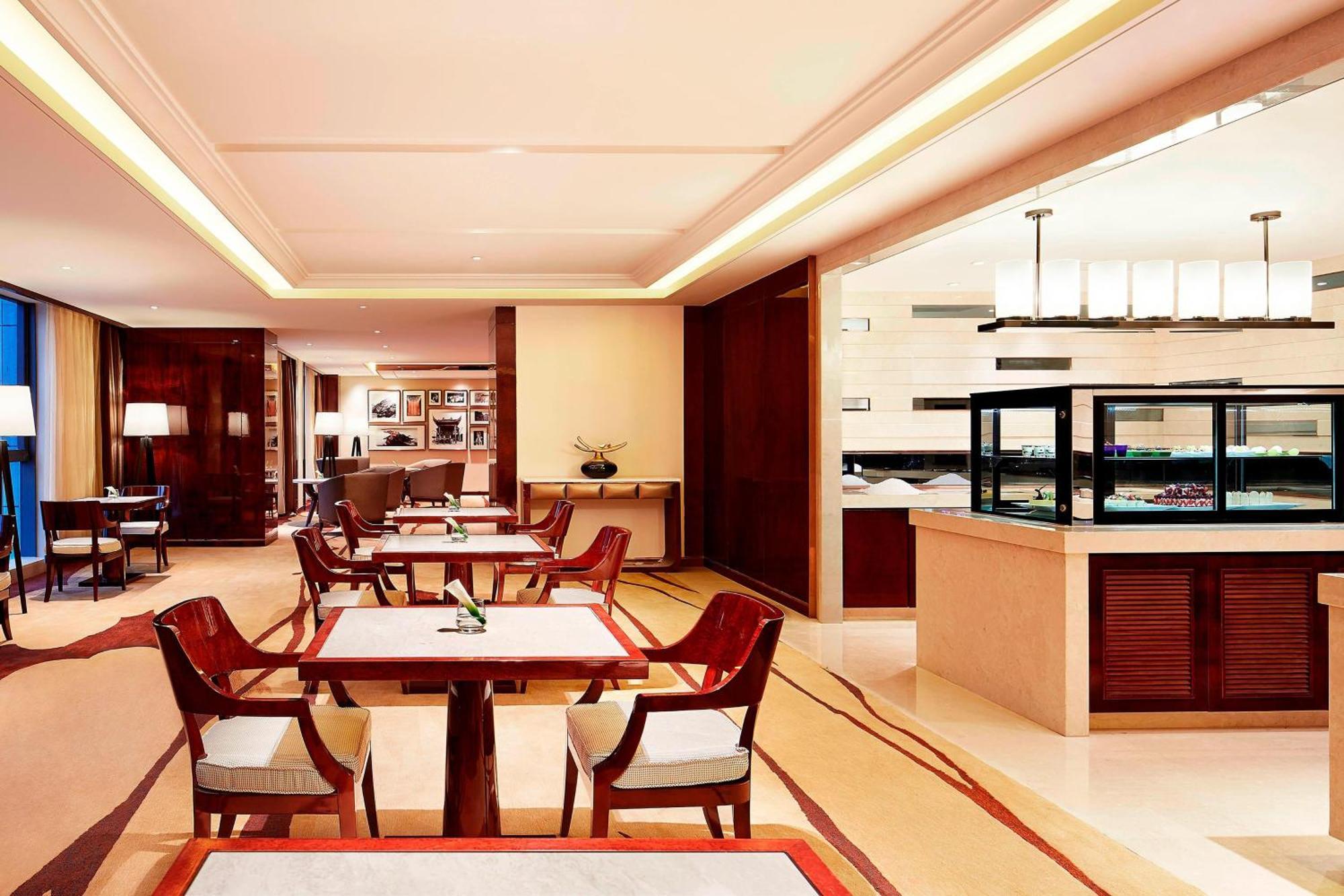 Sheraton Grand Zhengzhou Hotel Buitenkant foto
