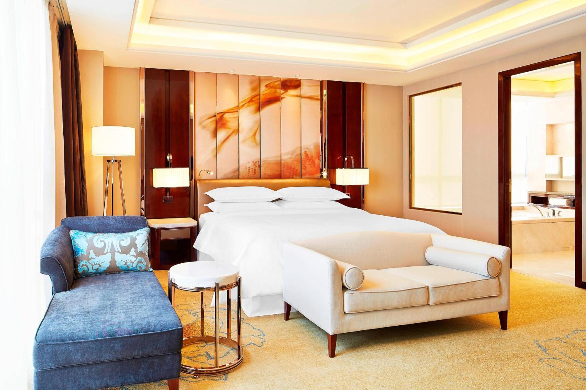 Sheraton Grand Zhengzhou Hotel Buitenkant foto